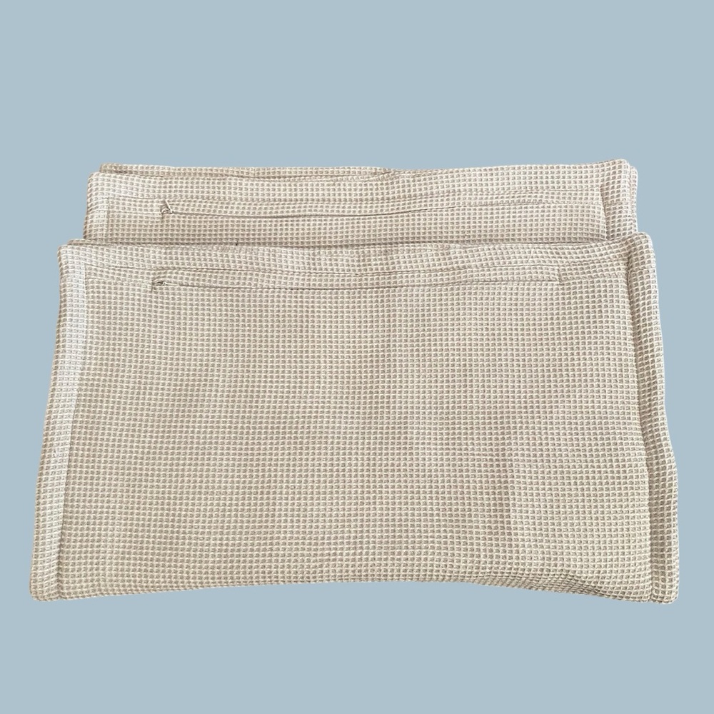 Beddy’s Harper Luxe Grey Waffle Weave Thermal Pillow Shams Set of 2 - Picture 3 of 12